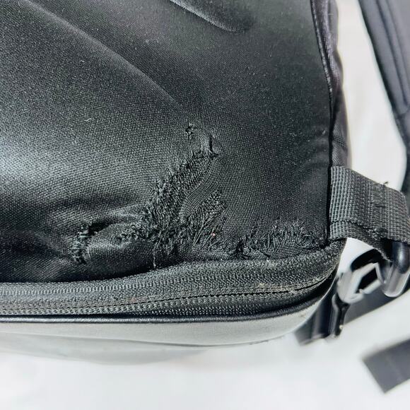 Knack Backpack Series 2 Laptop Travel Carry On Bag Small Expandable Black - Picture 14 of 16